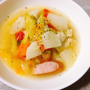 野菜たっぷり♪かぶとセロリのポトフ風スープ